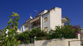 Apartments Jurić  Подстрана